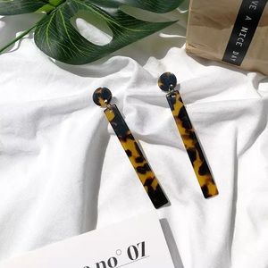 Tortoise shell dangle earrings
